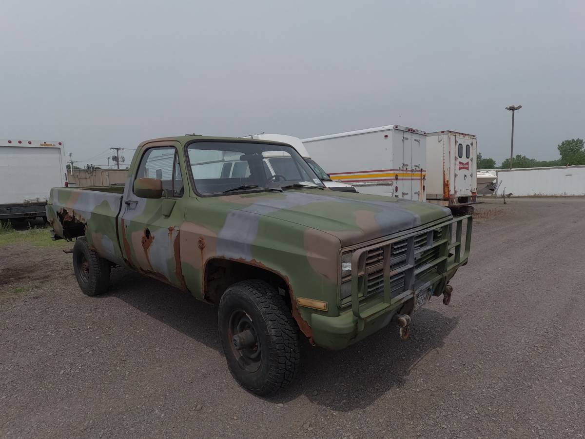 Chevy-cucv-diesel-1985-green-1