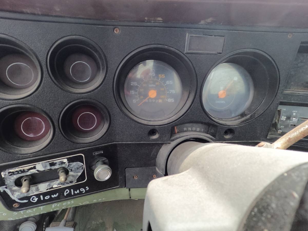 Chevy-cucv-diesel-1985-green-6