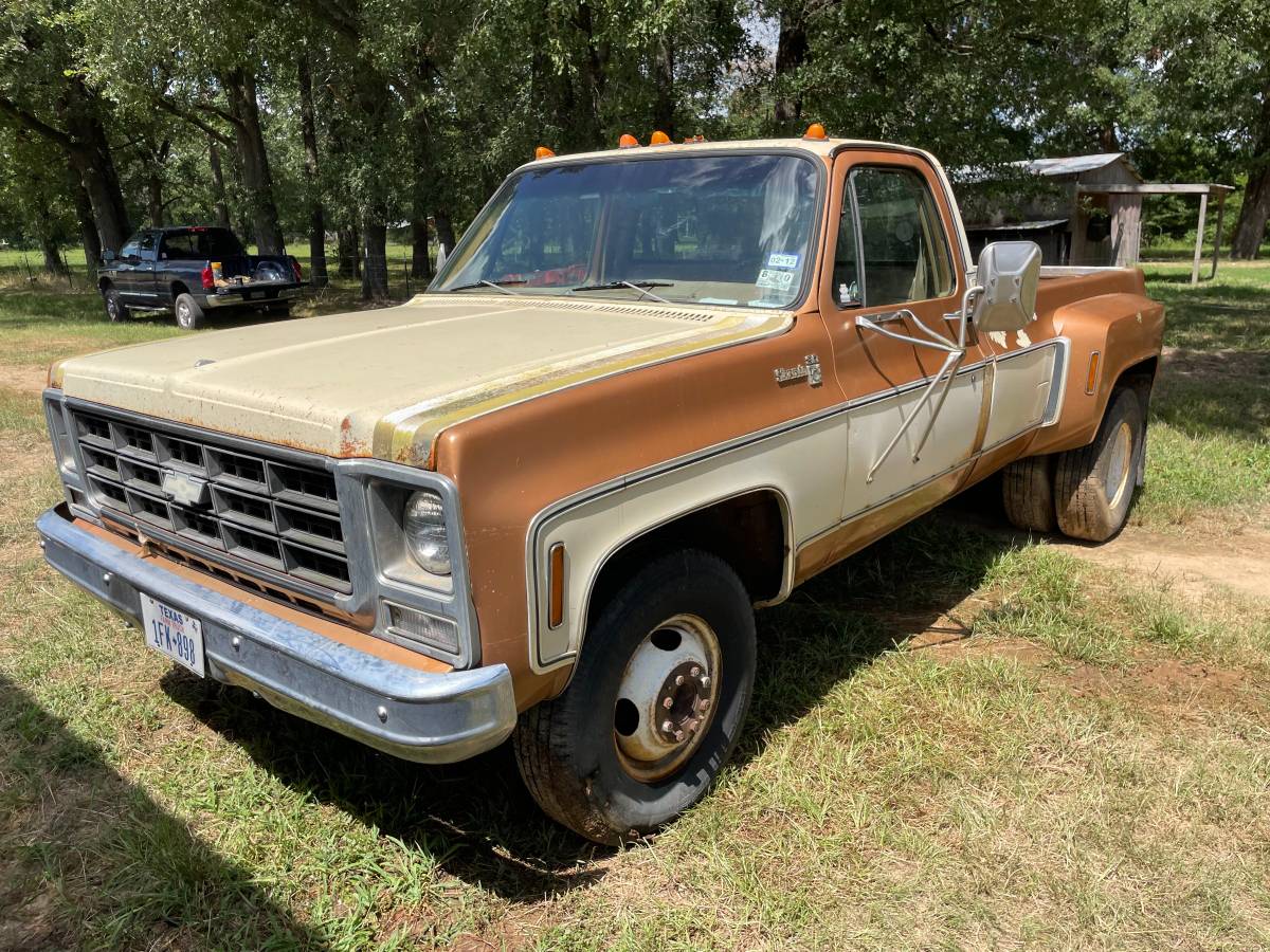 Chevy-custom-1979-brown-5