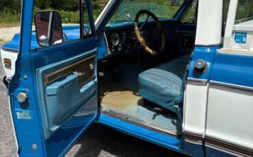 Chevy-custom-camper-1972-blue-6