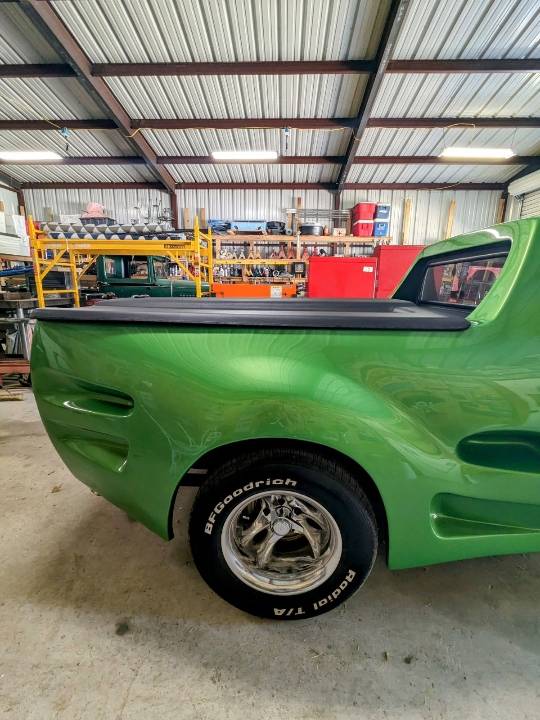 Chevy-custom-pickup-1990-1