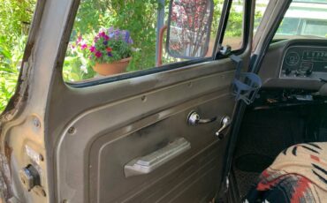 Chevy-custom-truck-1966-brown