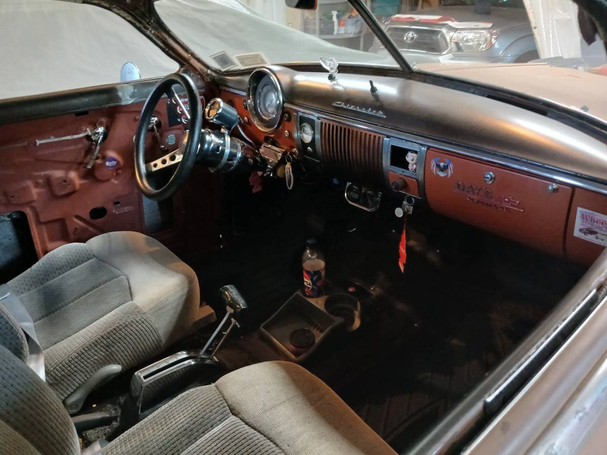Chevy-deluxe-1949-9