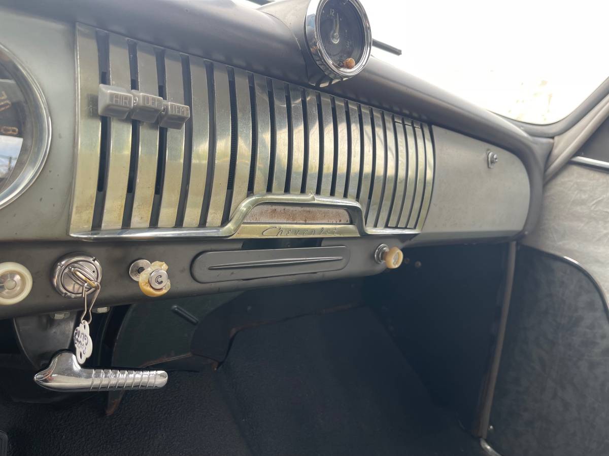 Chevy-deluxe-1951-15