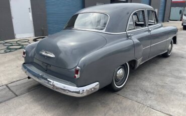 Chevy-deluxe-1951-2