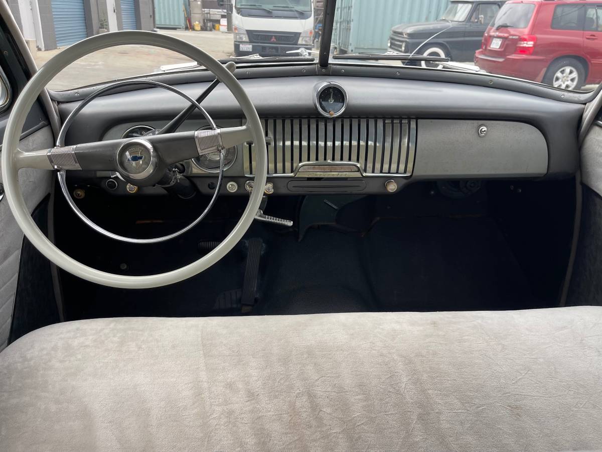Chevy-deluxe-1951-6