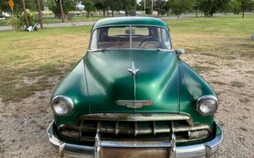 Chevy-deluxe-1952-green-2