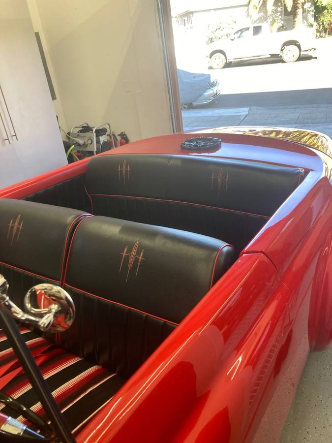 Chevy-deluxe-1952-red-1
