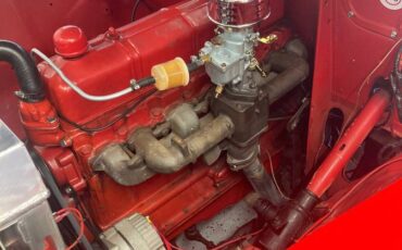 Chevy-deluxe-1952-red-10
