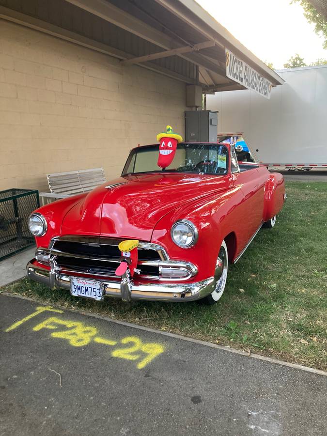 Chevy-deluxe-1952-red-7