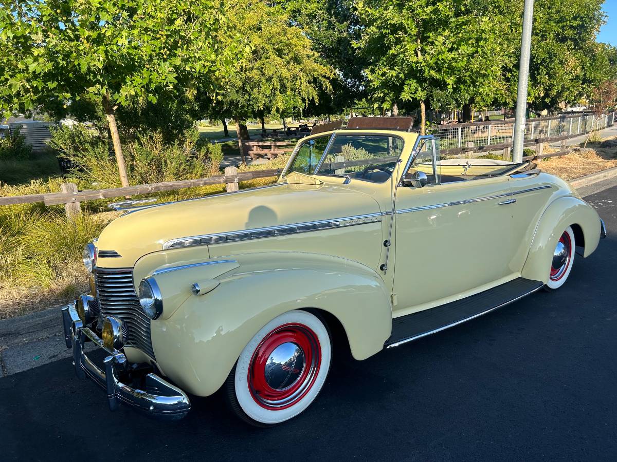 Chevy-deluxe-convertible-1940-1