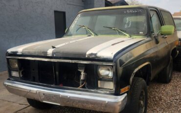Chevy-diesel-1985-black-2