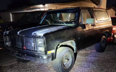 Chevy-diesel-1985-black-3