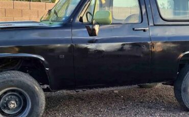 Chevy-diesel-1985-black-4