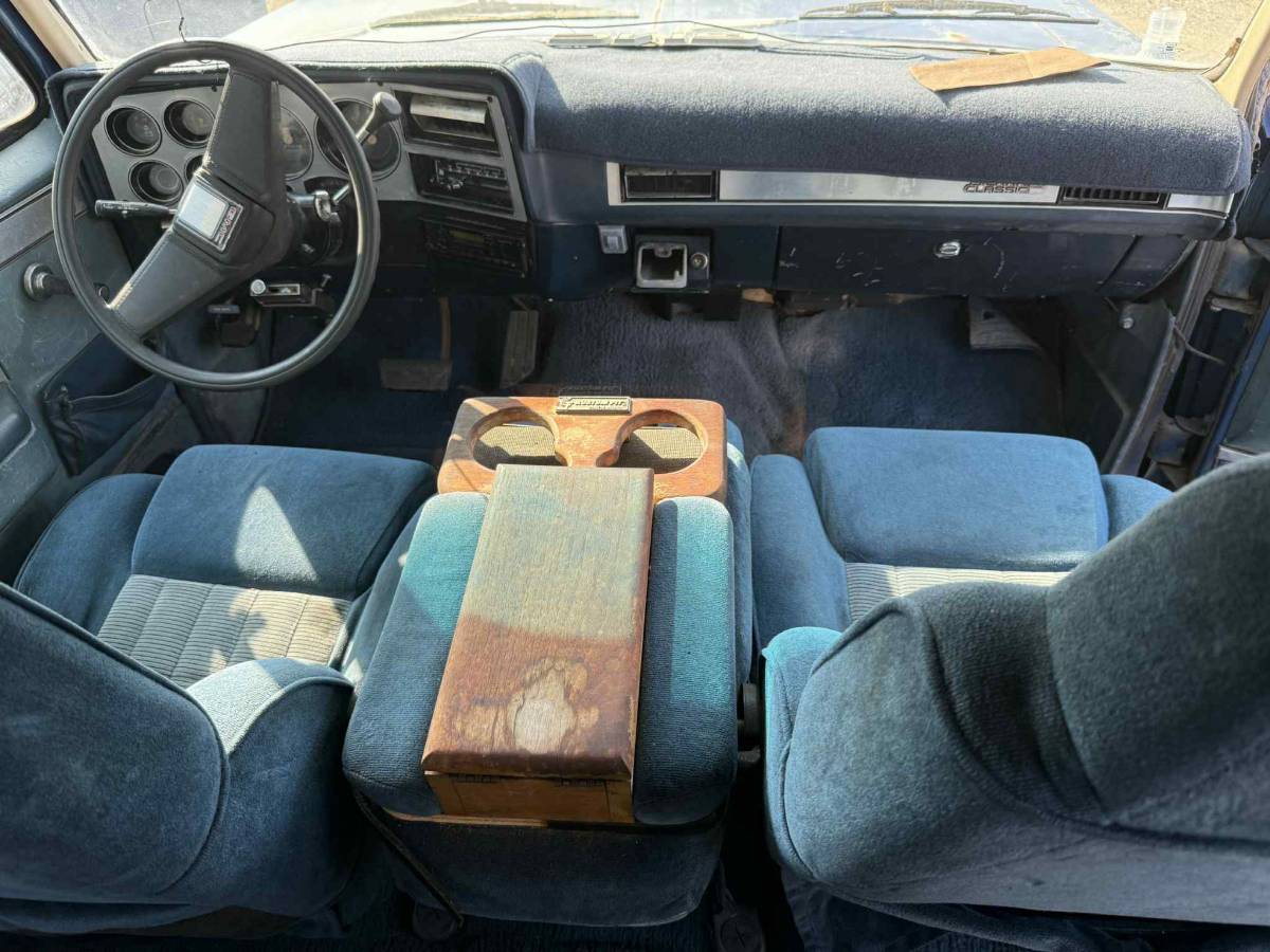 Chevy-dually-1983-10