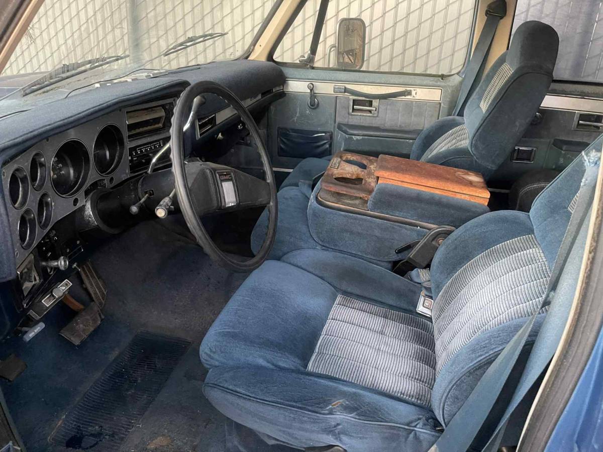 Chevy-dually-1983-13