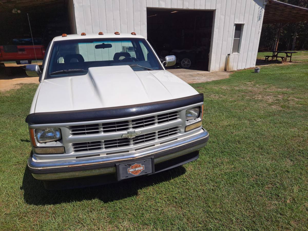 Chevy-dually-1994-white-1
