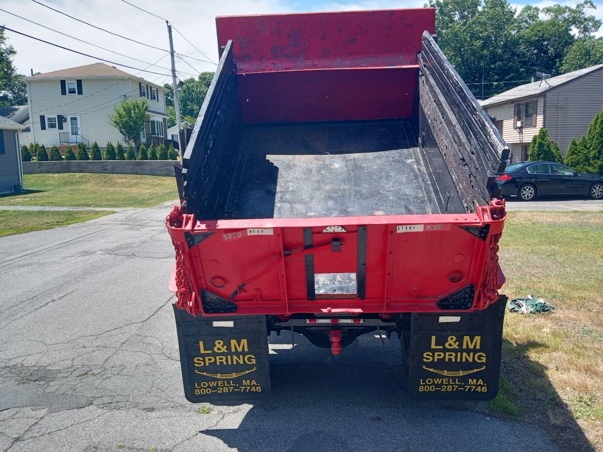 Chevy-dump-truck-1955-red-10