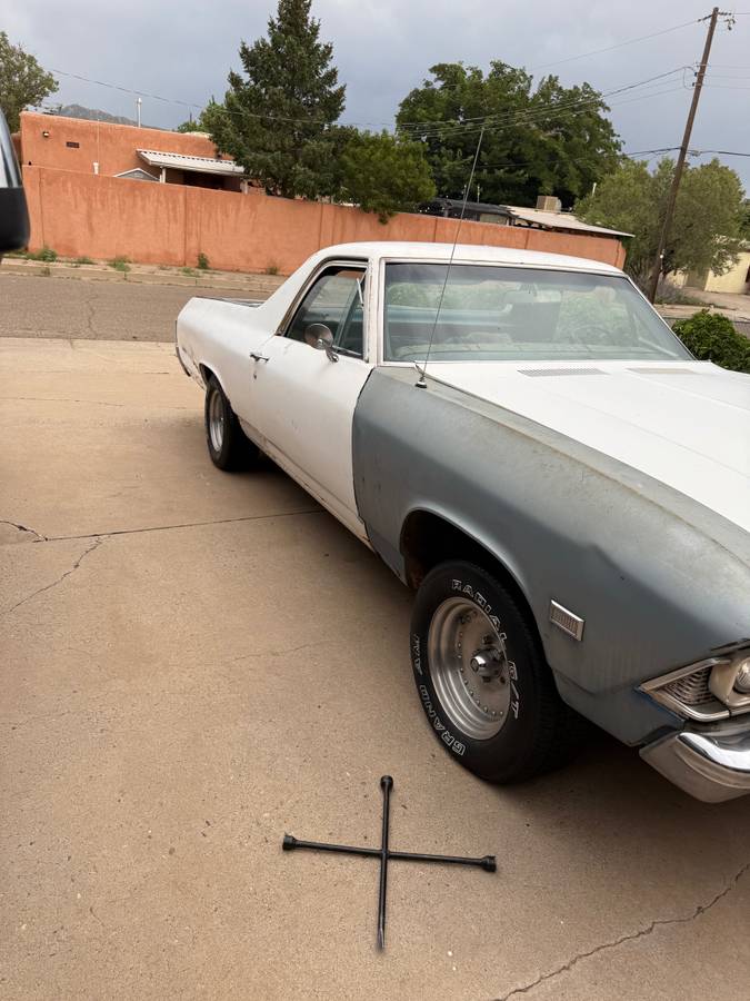 Chevy-el-camino-1968-white-2