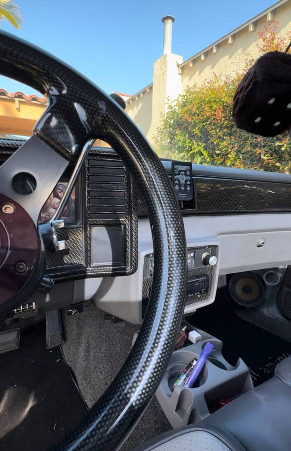Chevy-el-camino-1983-silver-9