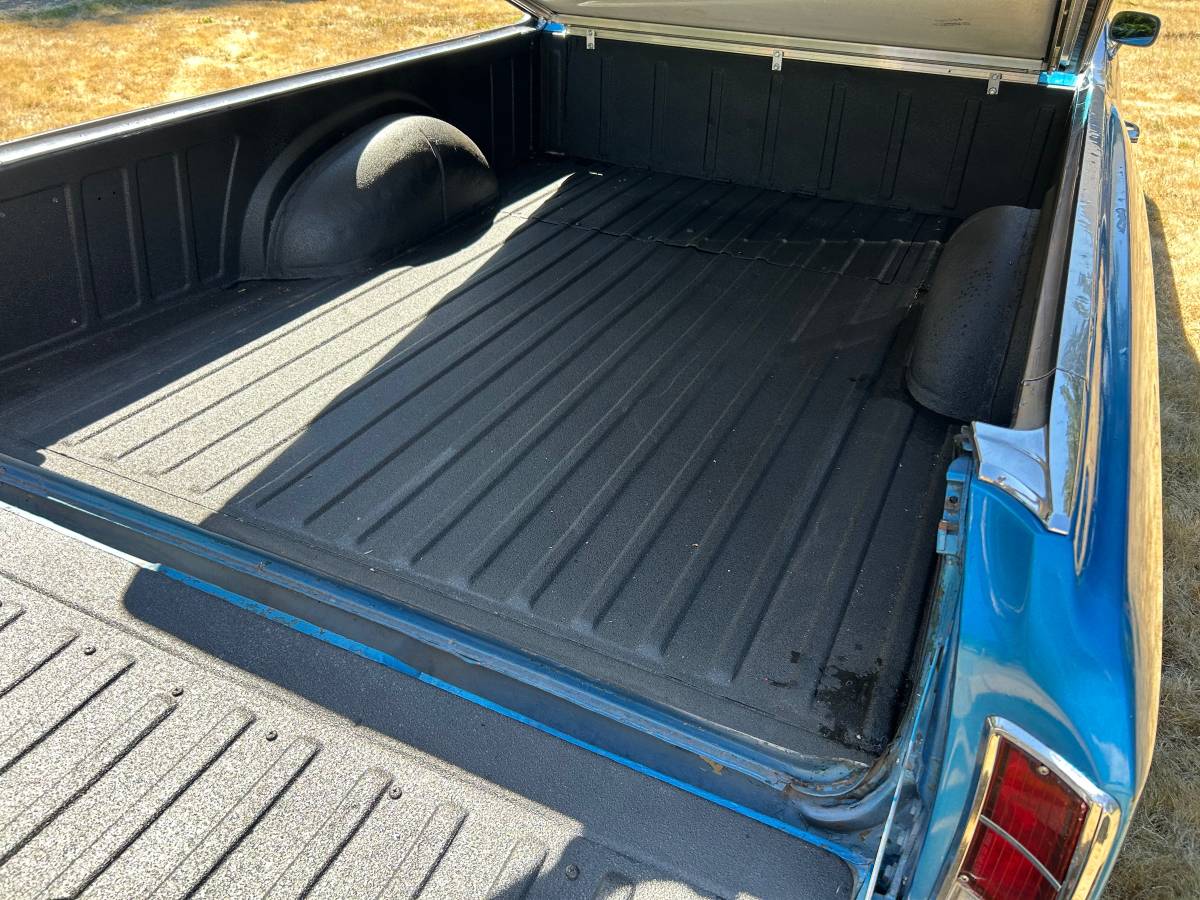 Chevy-el-camino-malibu-1966-blue-10