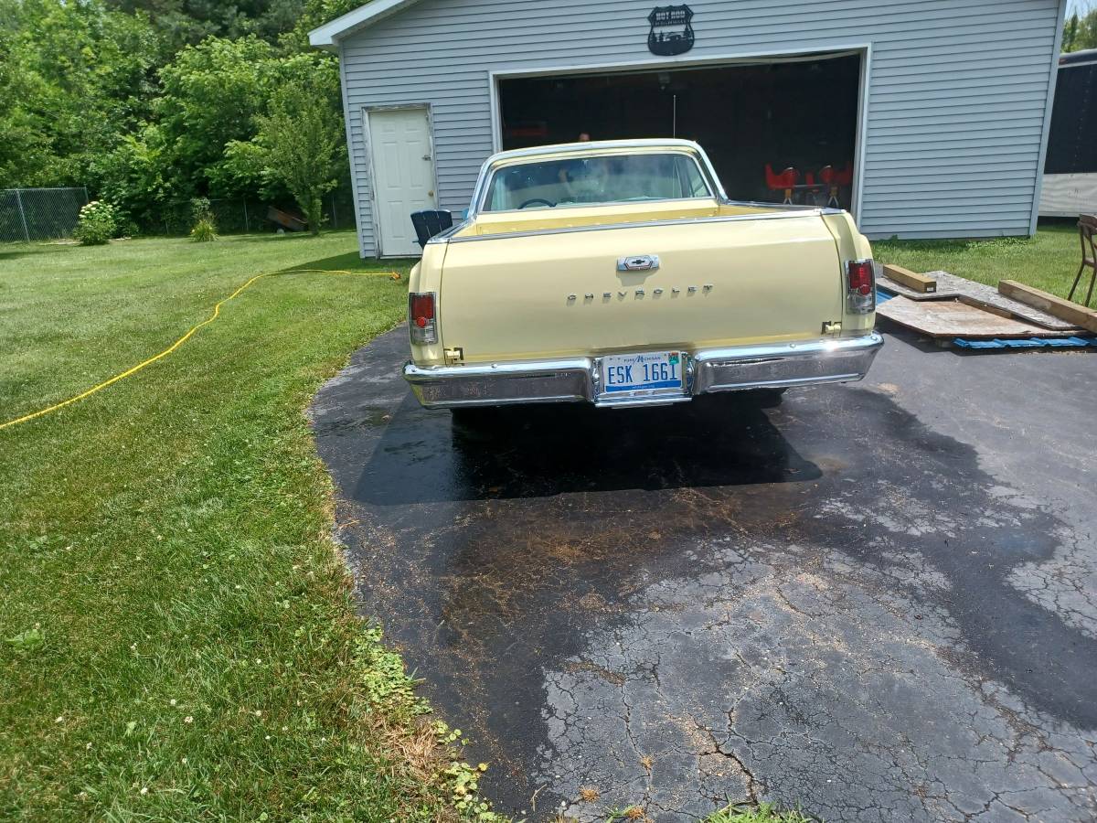 Chevy-elcamino-1964-yellow-10
