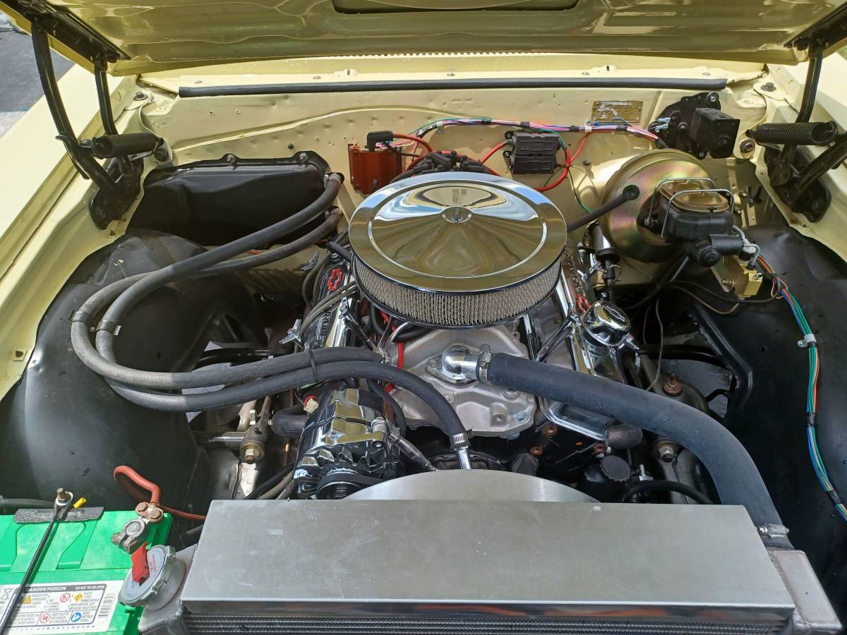Chevy-elcamino-1964-yellow-2