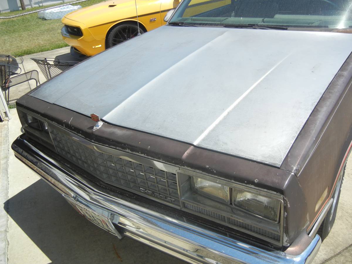 Chevy-elcamino-1987-brown-8