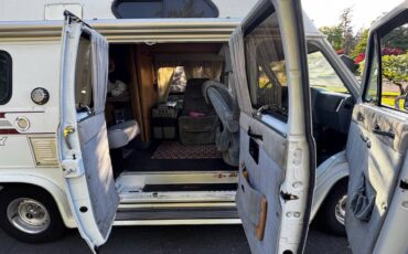 Chevy-falcon-get-away-camper-van-1990-5