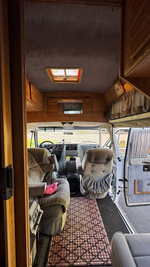 Chevy-falcon-get-away-camper-van-1990-8