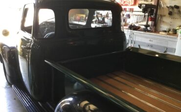 Chevy-five-window-pick-up-1952-green-1