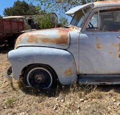 Chevy-flatbed-1952-grey