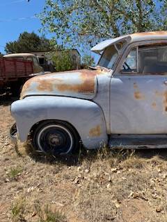 Chevy-flatbed-1952-grey
