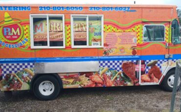 Chevy-food-truck-1989-orange-10