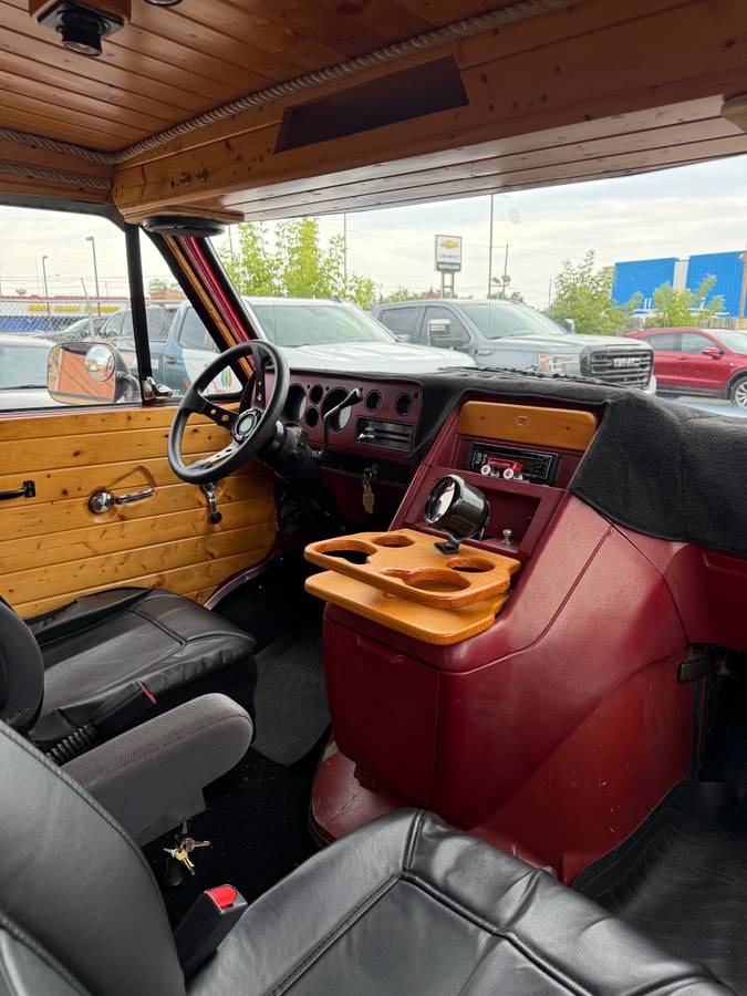 Chevy-g-20-van-1981-red-2