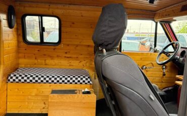 Chevy-g-20-van-1981-red-3