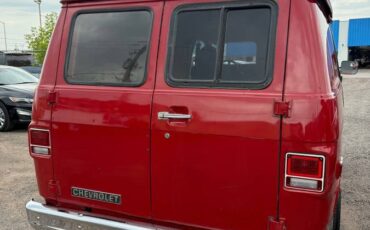 Chevy-g-20-van-1981-red-5