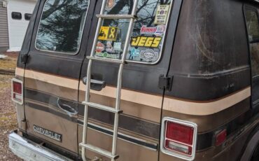 Chevy-g-20-van-1984-brown-2