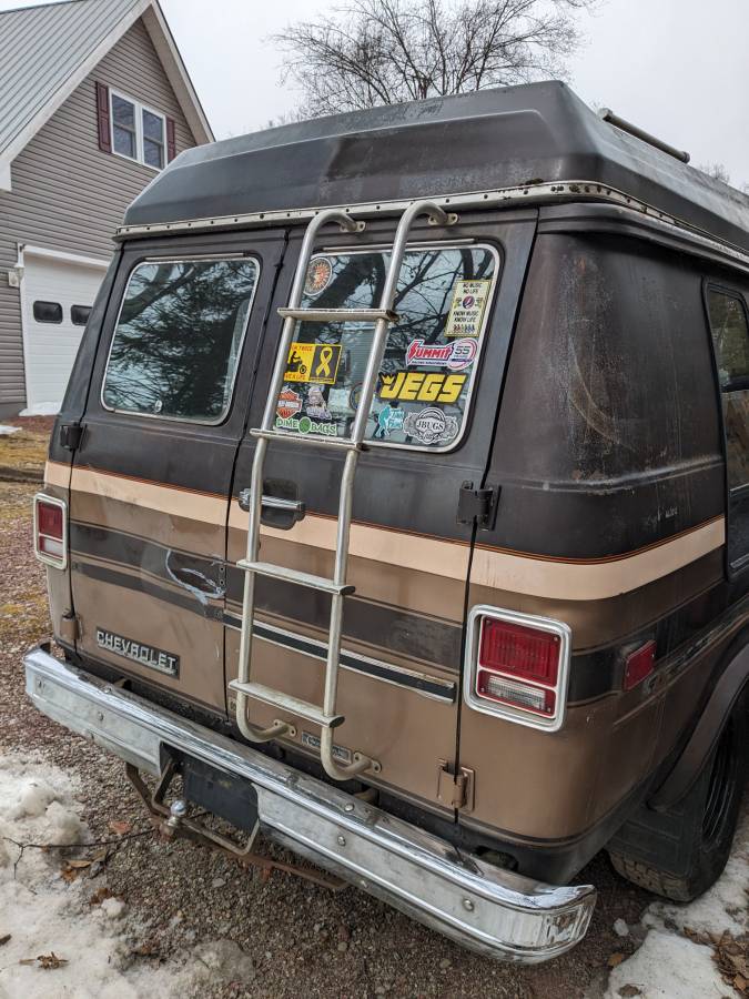 Chevy-g-20-van-1984-brown-2