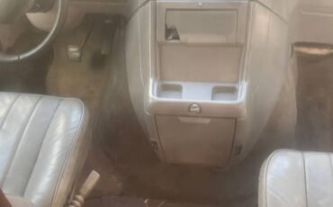 Chevy-g-series-diesel-1995-white-3