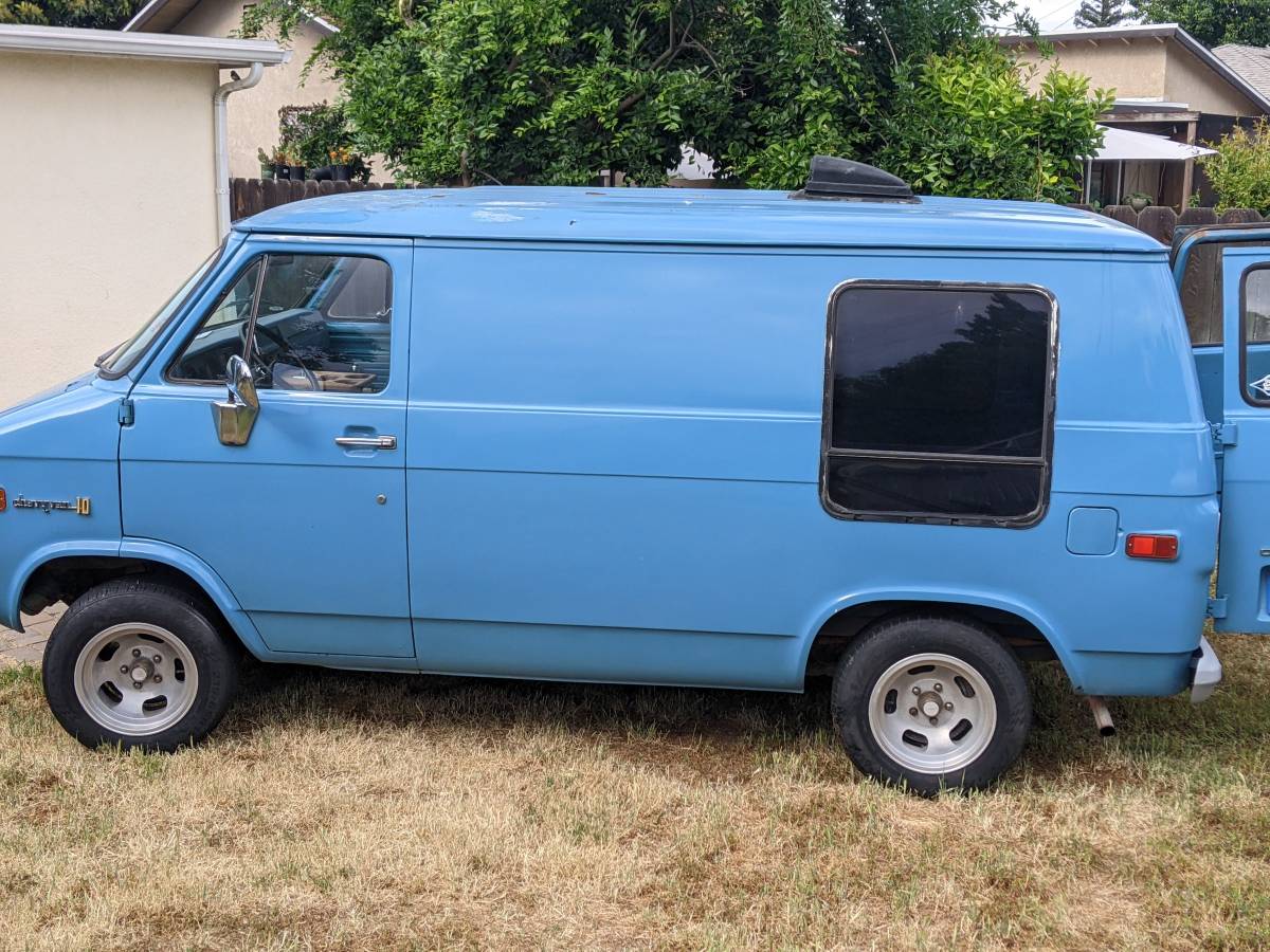 Chevy-g10-1975-3