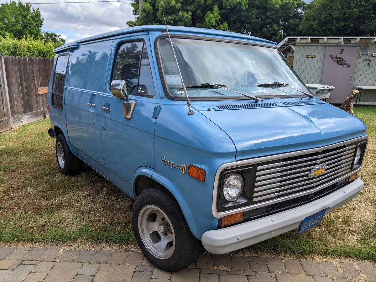 Chevy-g10-1975-5