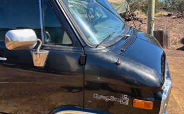 Chevy-g10-1982-black-8