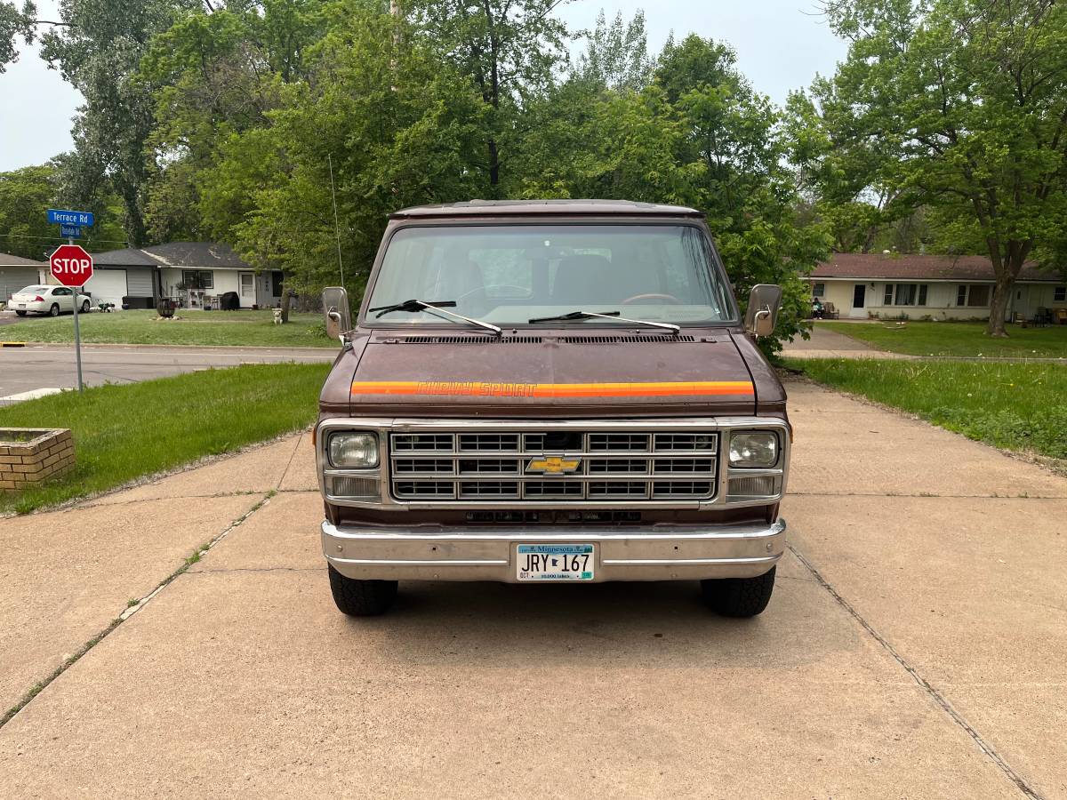 Chevy-g10-van-1978-brown-3
