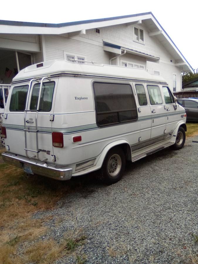 Chevy-g20-1994-white-2