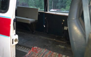 Chevy-g20-cargo-van-1995-white-4