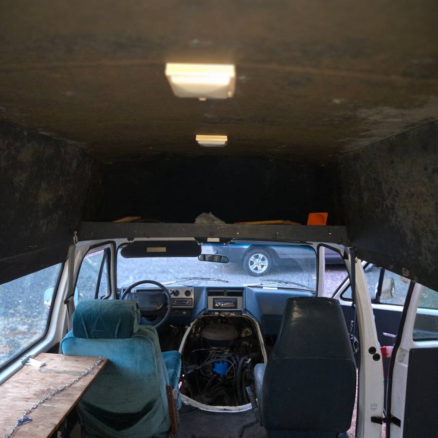 Chevy-g20-cargo-van-1995-white-6