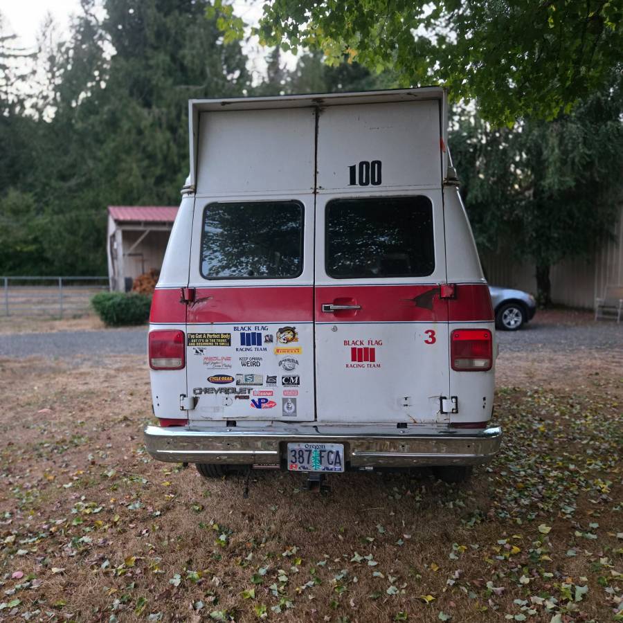 Chevy-g20-cargo-van-1995-white-9