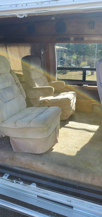 Chevy-g20-conversion-camper-rv-1990-white-1