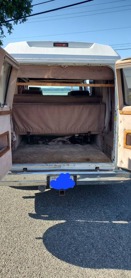 Chevy-g20-conversion-camper-rv-1990-white-12